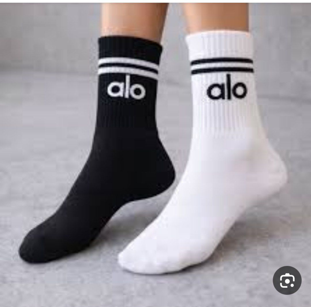 جورابورزشیالوسفیدومشکی